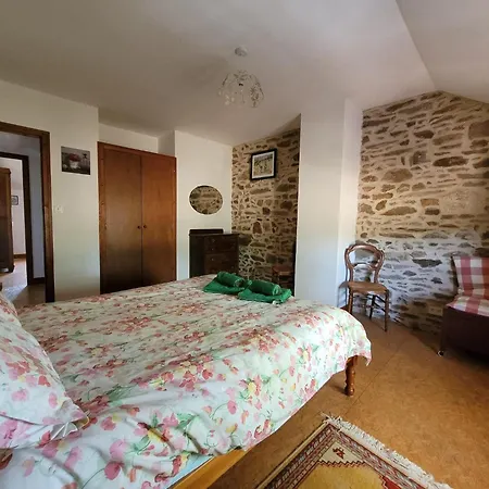 Authentic Estate In The Dordogne With A Pool