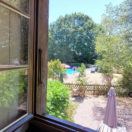Authentic Estate In The Dordogne With A Pool *